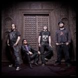 Noko signer med Metal Mind