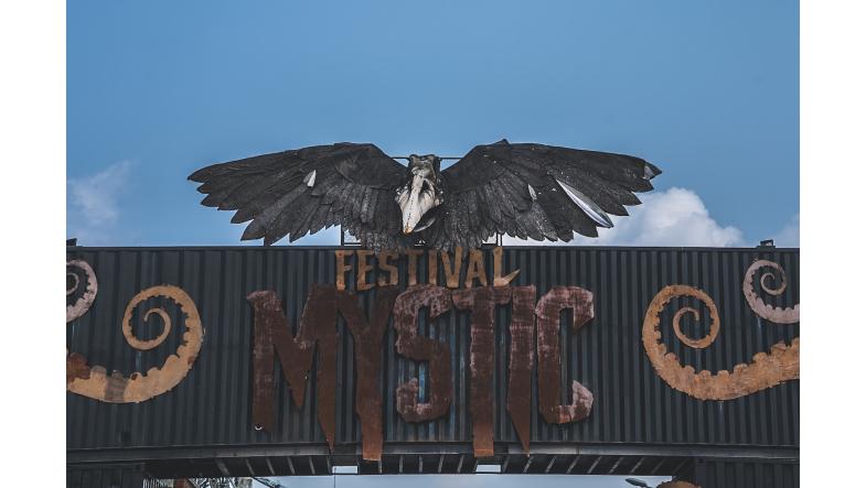 Mystic Festival af Rolf Meldgaard